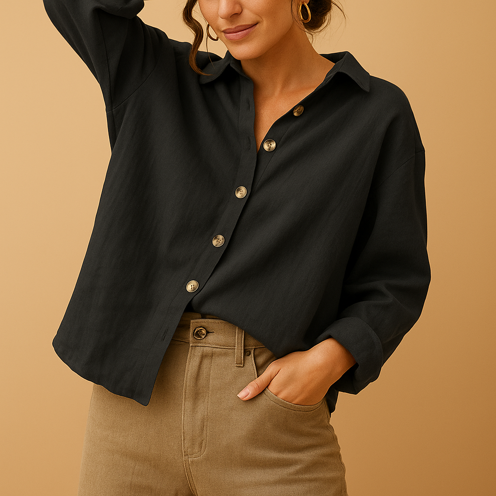 Women’s casual cotton blouse with a feminine slightly fitted shape, suitable for everyday wear and both casual and formal outfits.