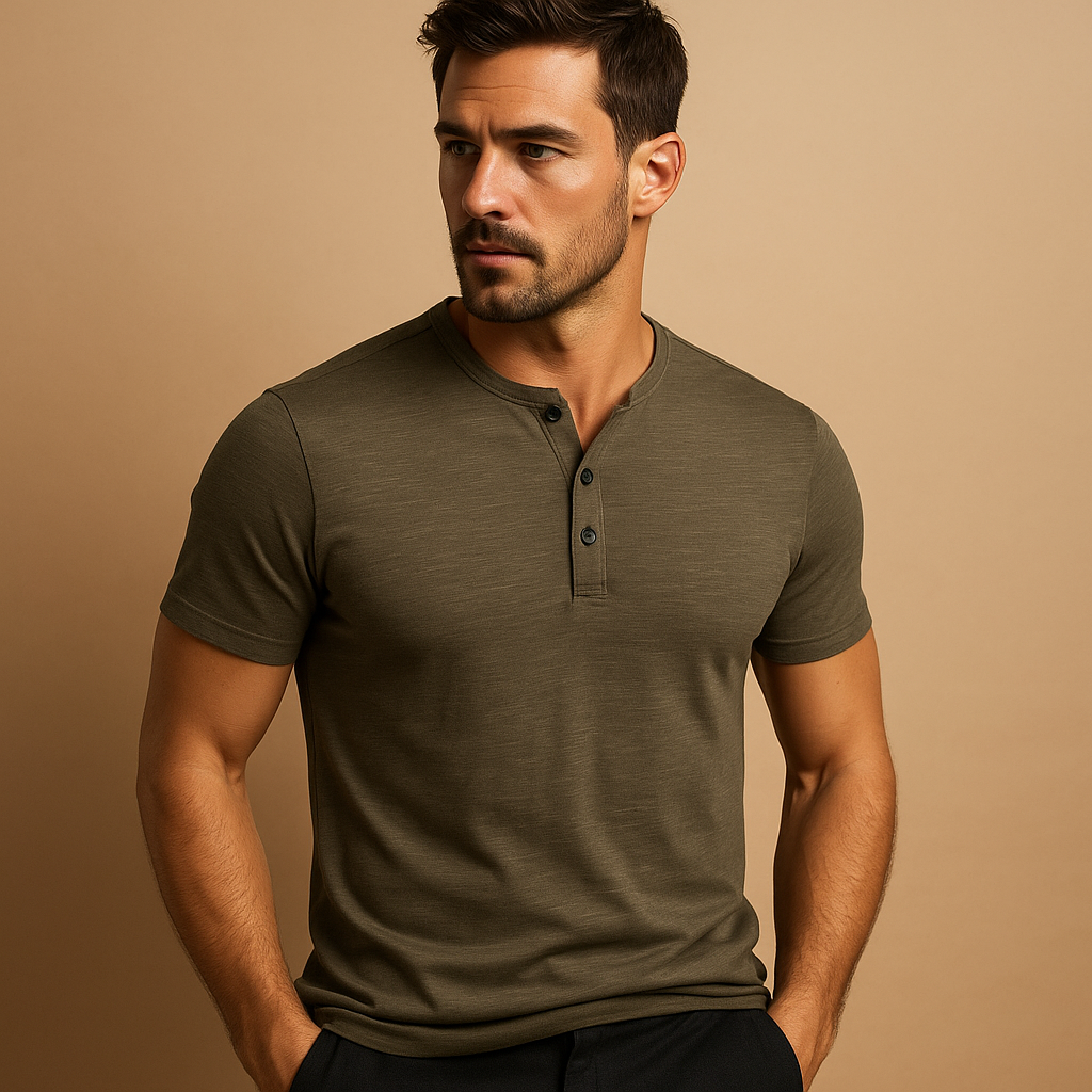 Men’s casual cotton T-shirt with short sleeves and crew neck, available in multiple colors for everyday wear.