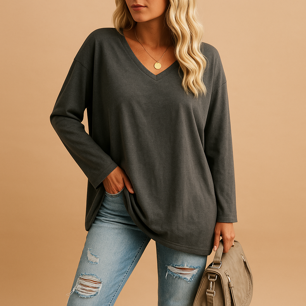 Women’s summer top with a round neckline and loose fit, suitable for casual outings, warm days, and stylish summer outfits.