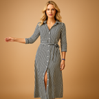 Flowy summer maxi dress for women with short sleeves in breathable fabric, ideal for casual and chic summer occasions.