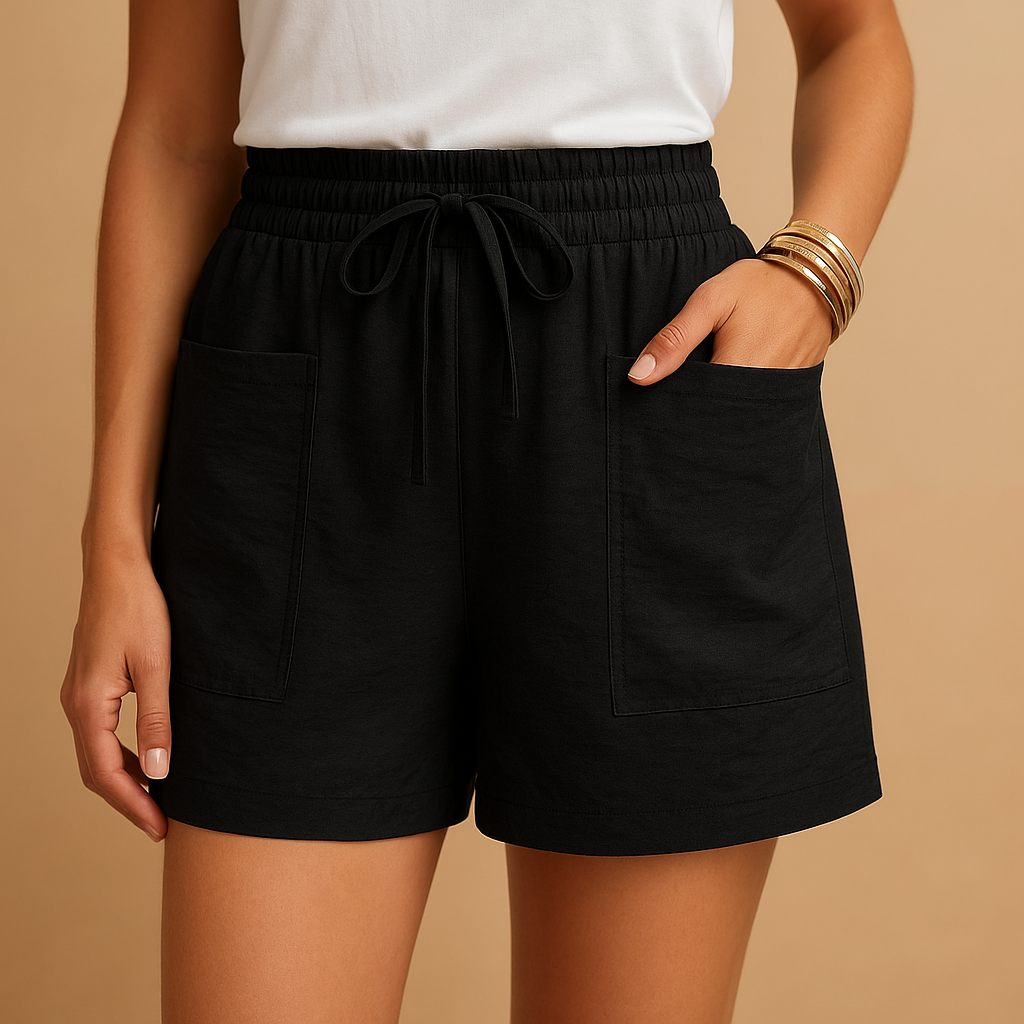 Women’s casual summer shorts with a relaxed fit and breathable fabric, ideal for the beach, walks, or everyday leisure wear.