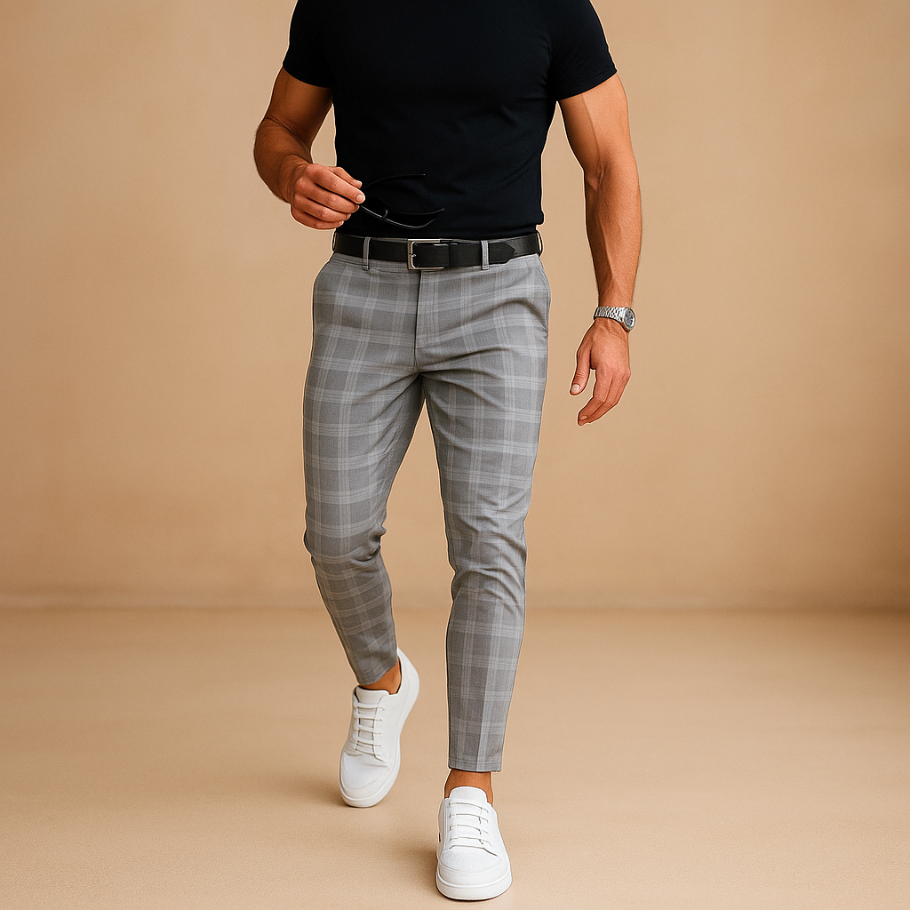 Men’s checkered casual pants with relaxed fit and soft fabric, ideal for work, daily wear, or smart casual outfits.