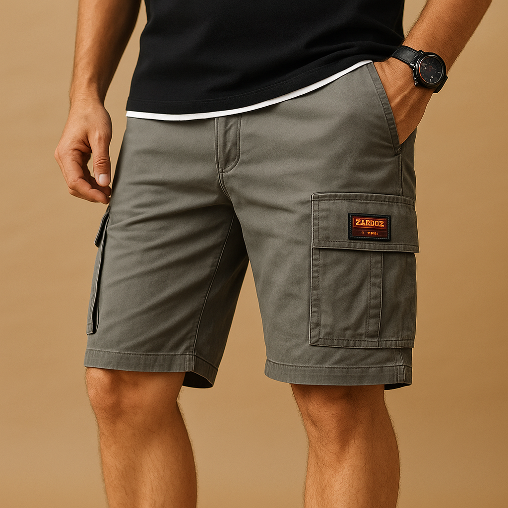 Men’s quick-dry cargo shorts with multiple functional pockets, perfect for hiking, camping, or everyday summer wear.